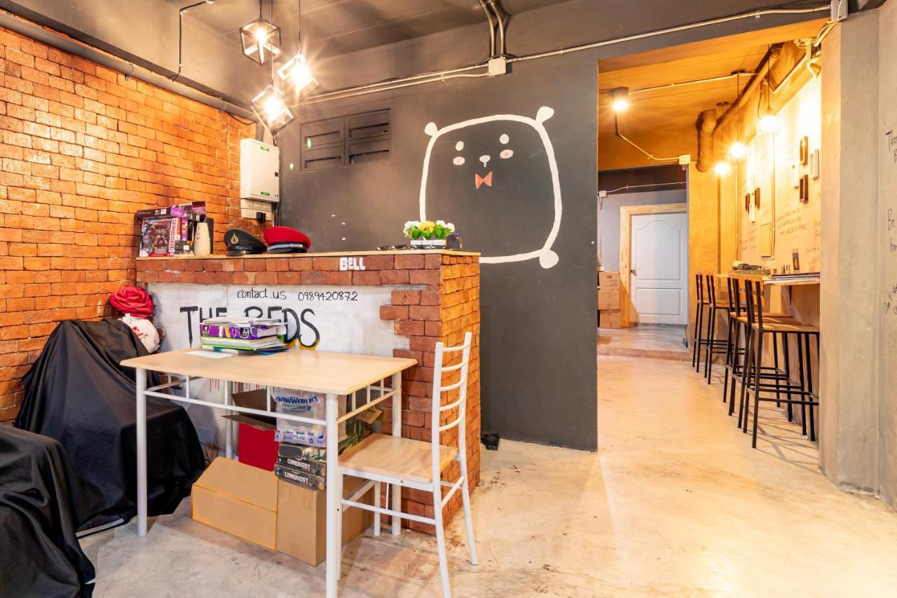 The Beds Ever Hostel (Adults Only) Bangkok Bagian luar foto