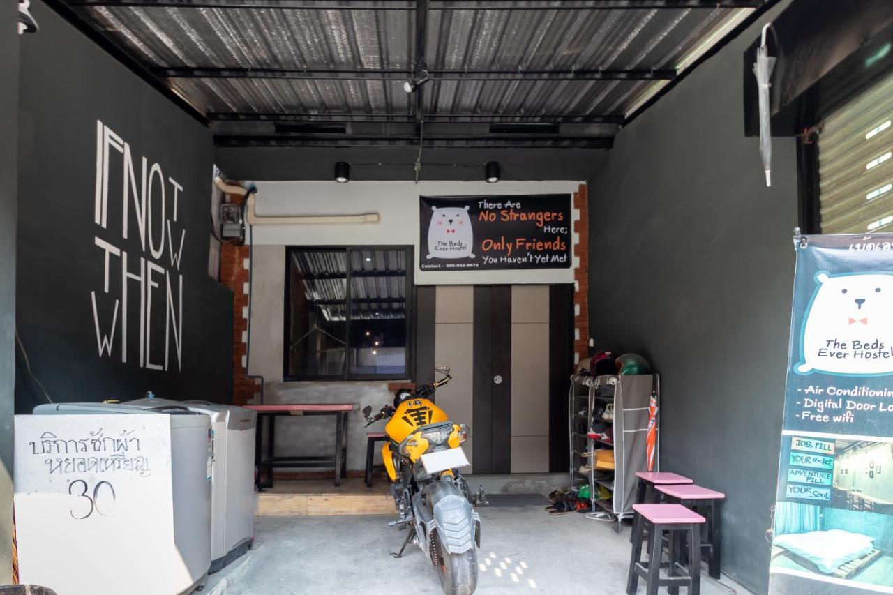 The Beds Ever Hostel (Adults Only) Bangkok Bagian luar foto